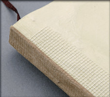 上製本と同様の加工で耐久性をアップ!